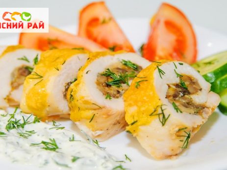 Куриные рулетики с грибами и сыром